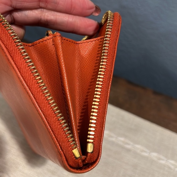 EUC Prada Zippy wallet, Authentic! - Picture 13 of 16